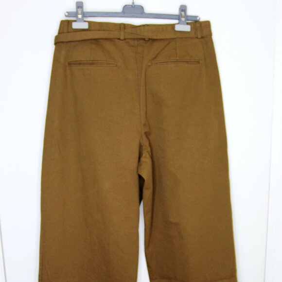 BNWT SS25 CRKG PLEATED BELTED PANTS S - Picture 3 of 10